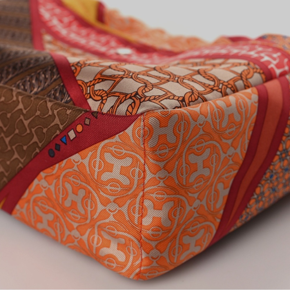 Hermès Silk Carre en Cravates Fourbi Bag